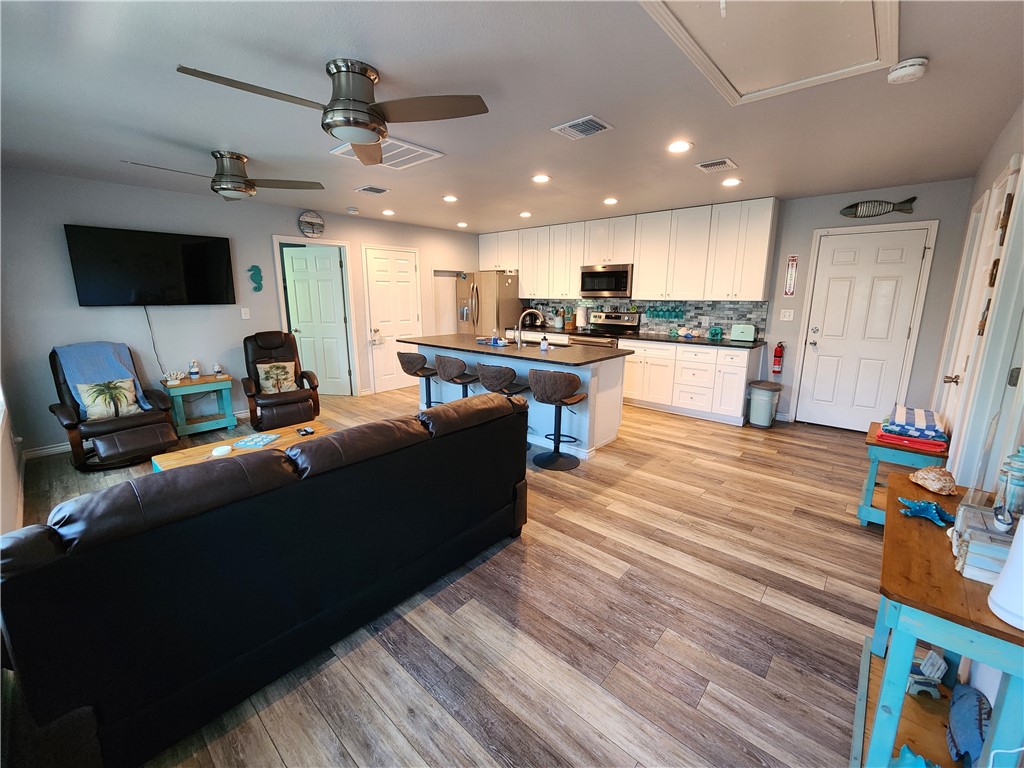 424 W Avenue E Street 1 Port Aransas TX 78373