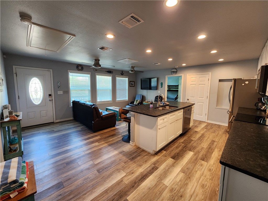 424 W Avenue E Street 1 Port Aransas TX 78373