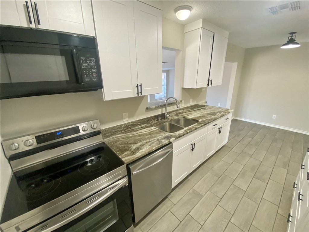 3318 Charlotte Drive Corpus Christi TX 78418
