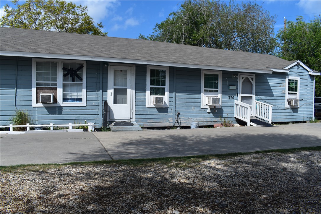 374 Pueblo Street Corpus Christi TX 78405