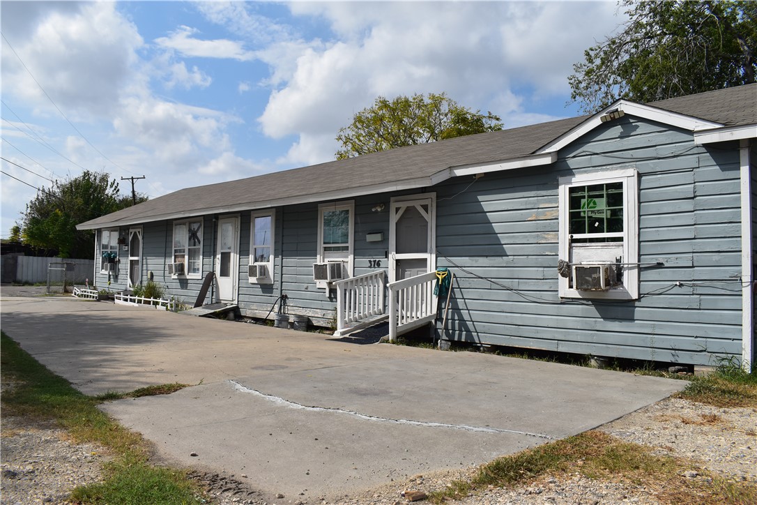 374 Pueblo Street Corpus Christi TX 78405