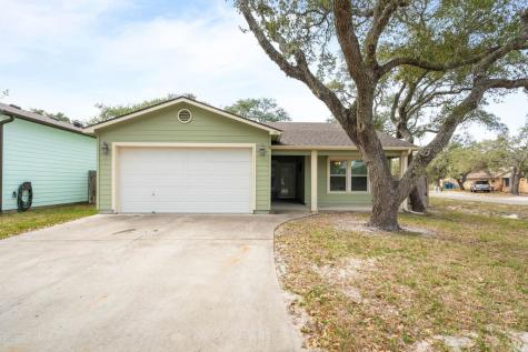 133 Pecan Harbor Street Rockport TX 78382
