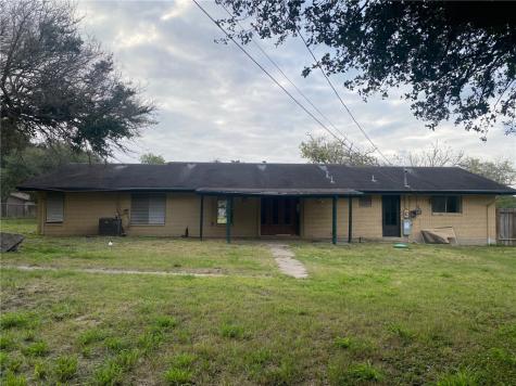 3939 Harvey Lane Robstown TX 78380