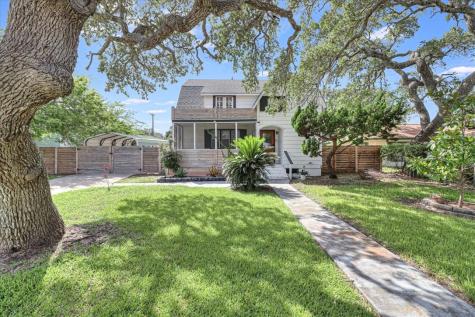 332 N Houston Street Aransas Pass TX 78336
