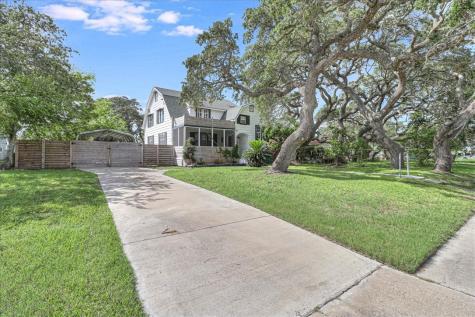 332 N Houston Street Aransas Pass TX 78336