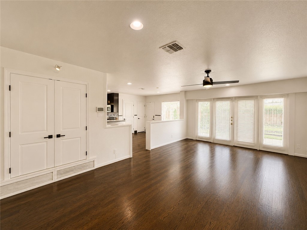 301 Bermuda Place Corpus Christi TX 78411