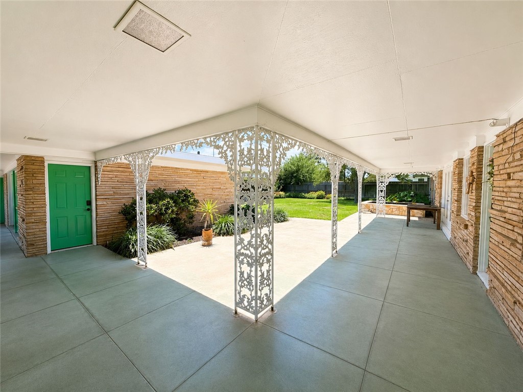 301 Bermuda Place Corpus Christi TX 78411
