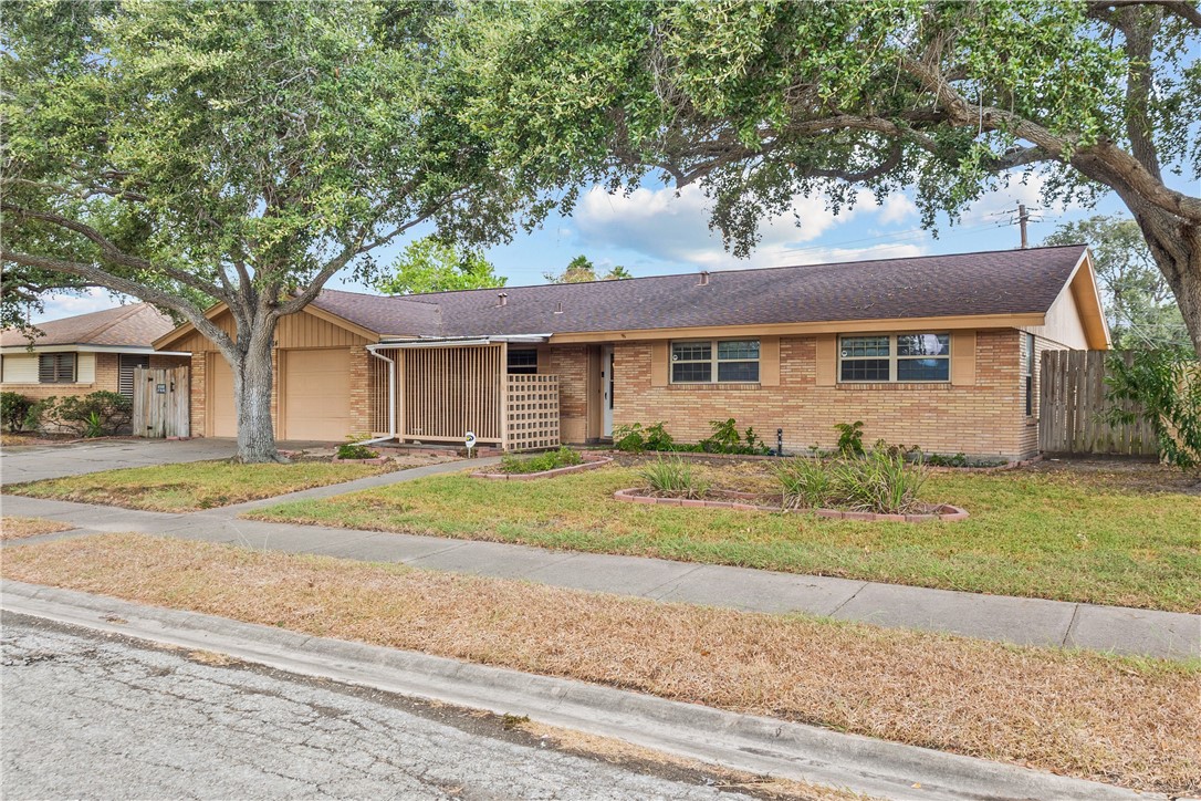 4214 Oday Parkway Corpus Christi TX 78413