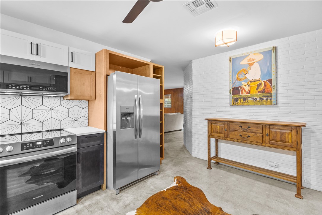 4214 Oday Parkway Corpus Christi TX 78413
