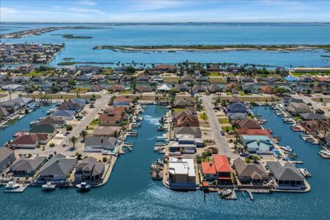 112 Sailfish Court Aransas Pass TX 78336