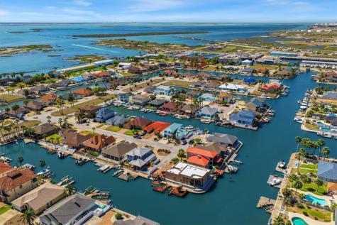 112 Sailfish Court Aransas Pass TX 78336