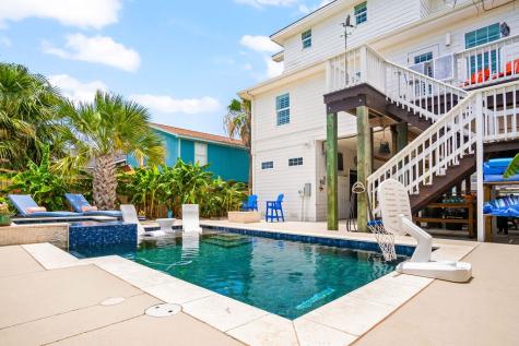 650 Dolphin Circle Port Aransas TX 78373