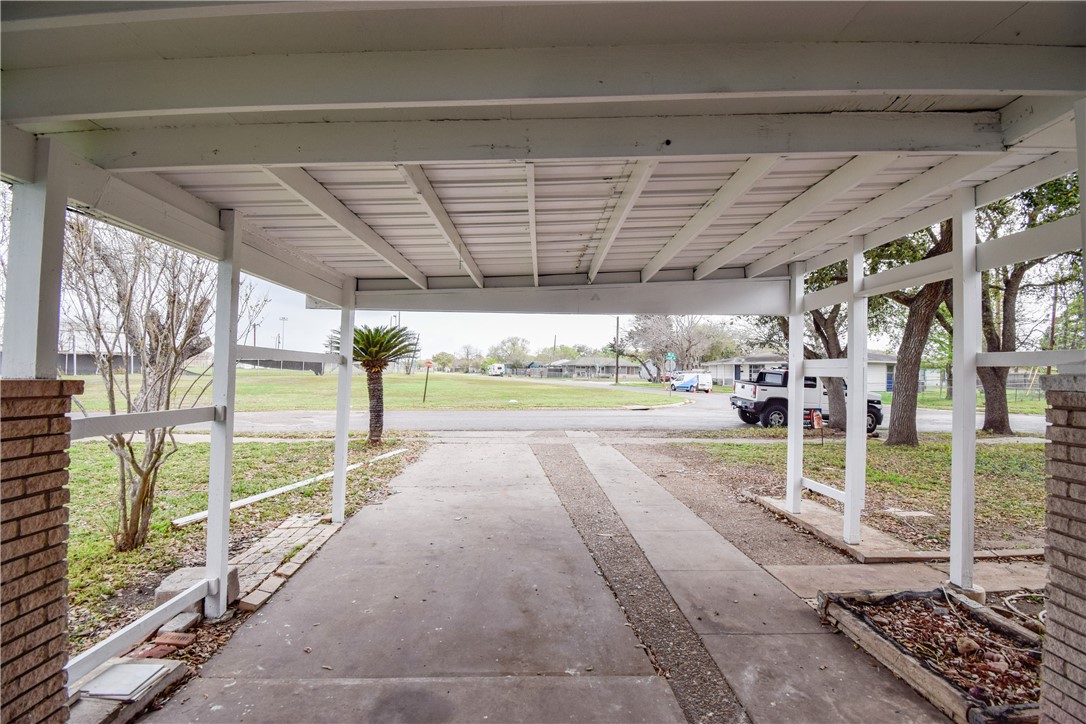 3817 Lamont Street Corpus Christi TX 78415