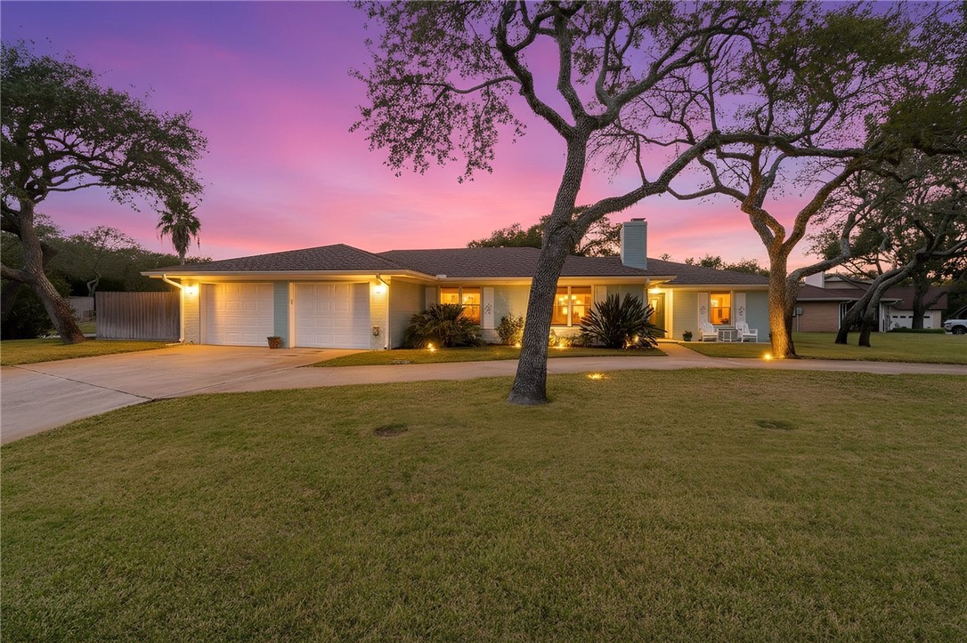 2012 Baywood Drive Rockport TX 78382