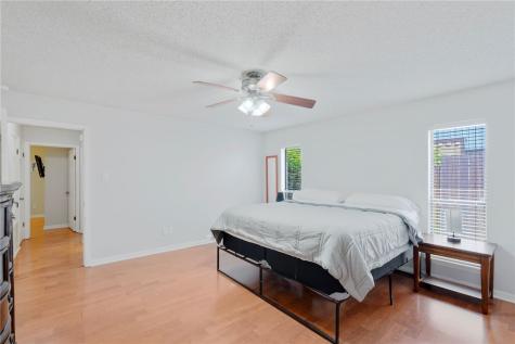 1809 Live Oak Drive Portland TX 78374