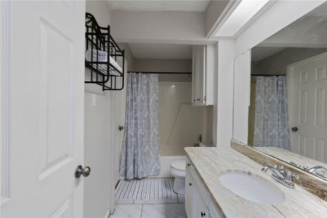 1809 Live Oak Drive Portland TX 78374