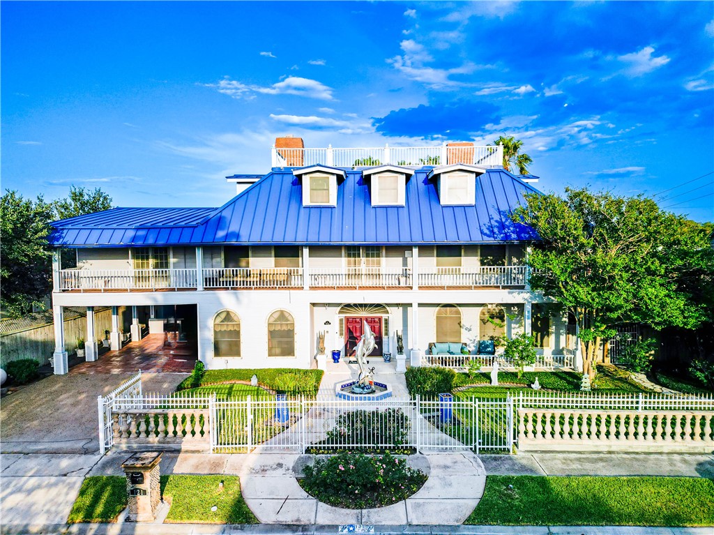 121 Glenmore Street Corpus Christi TX 78412