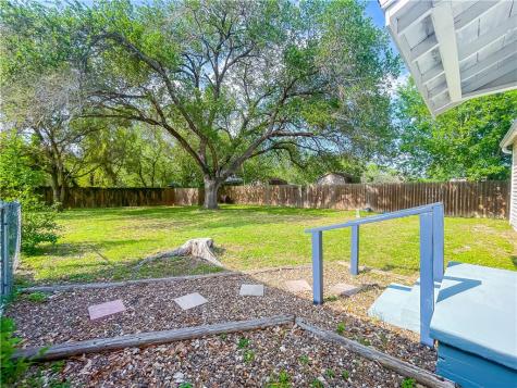 707 E Fannin Street Beeville TX 78102