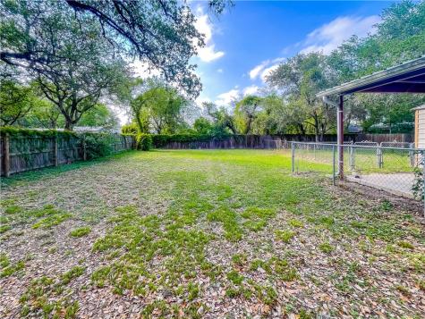 707 E Fannin Street Beeville TX 78102