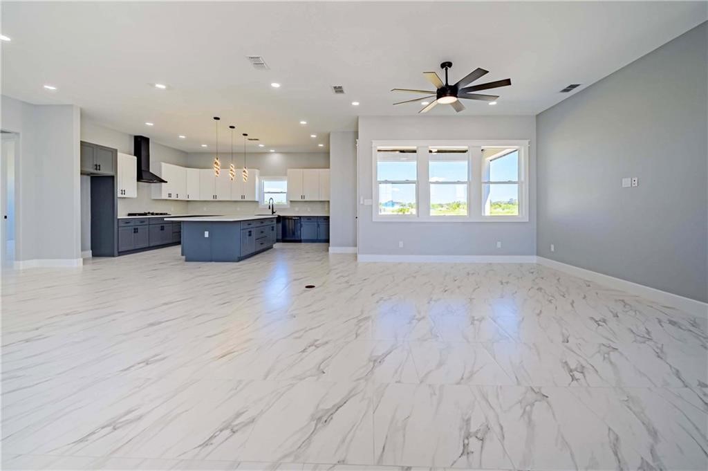 104 Windcrest Rockport TX 78382