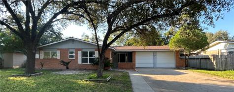 1627 Santa Maria Street Kingsville TX 78363