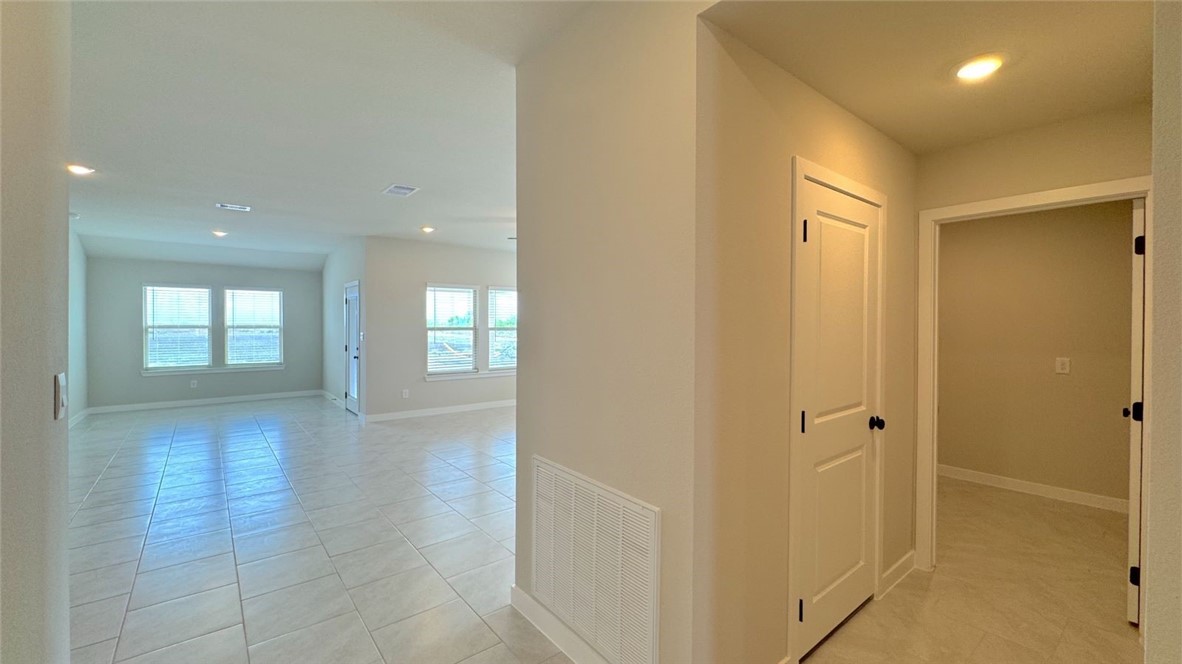 1458 Rhaegal Street Corpus Christi TX 78415