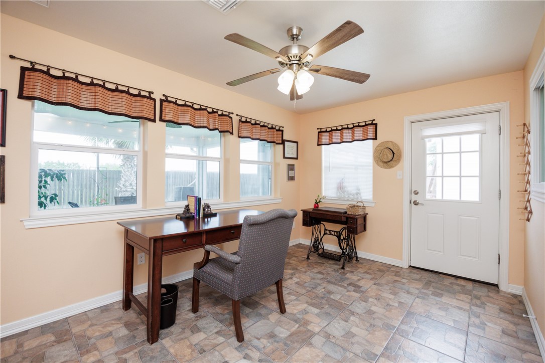 214 Rattlesnake Point Road Rockport TX 78382