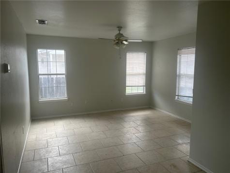 1546 Wynwood Street Corpus Christi TX 78415