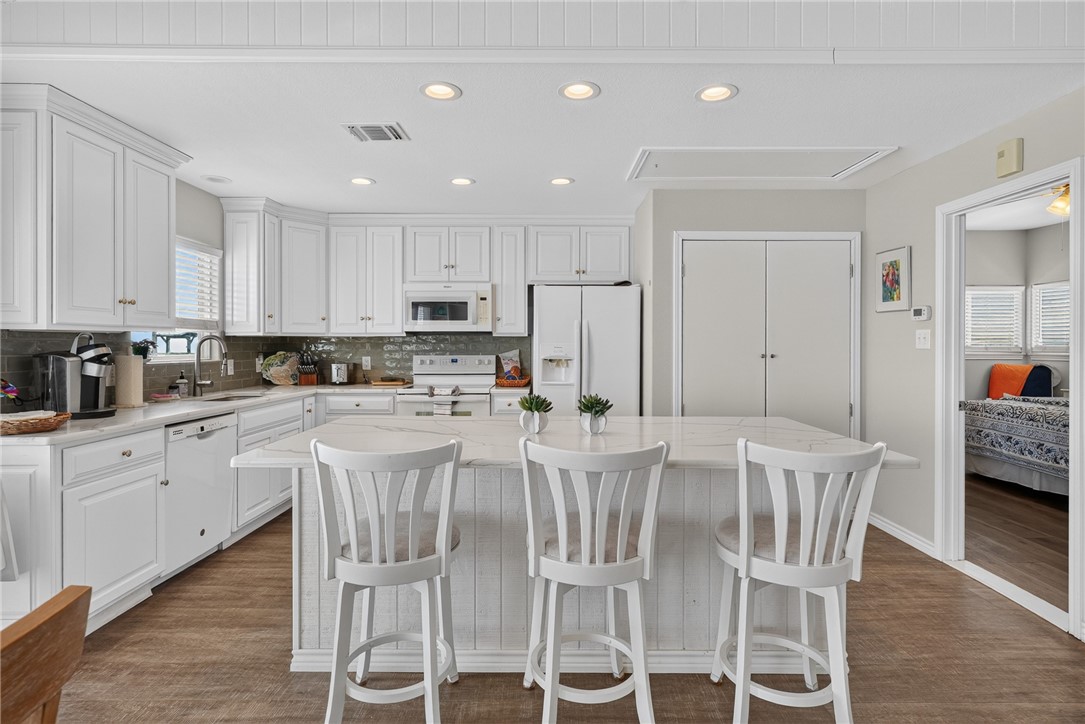 1860 Bay Shore Drive Rockport TX 78382