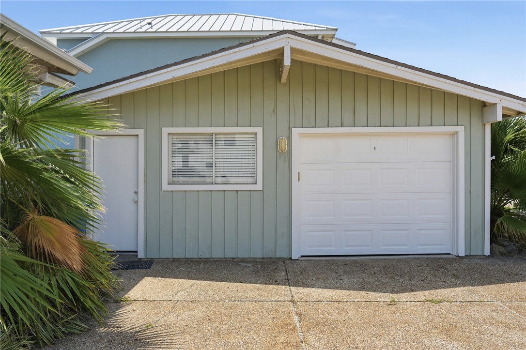 1860 Bay Shore Drive Rockport TX 78382