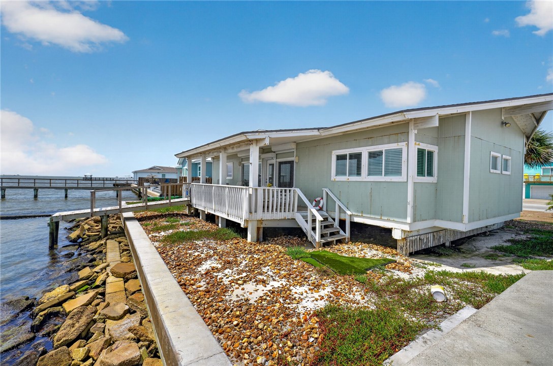 1860 Bay Shore Drive Rockport TX 78382