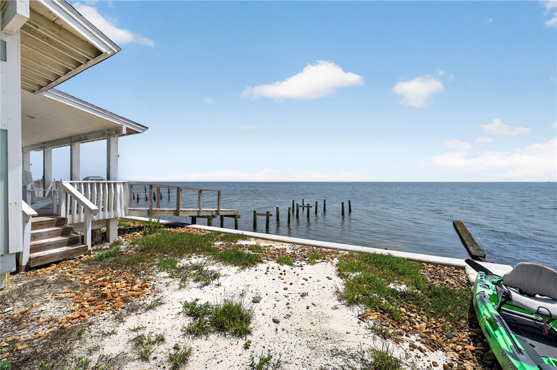 1860 Bay Shore Drive Rockport TX 78382