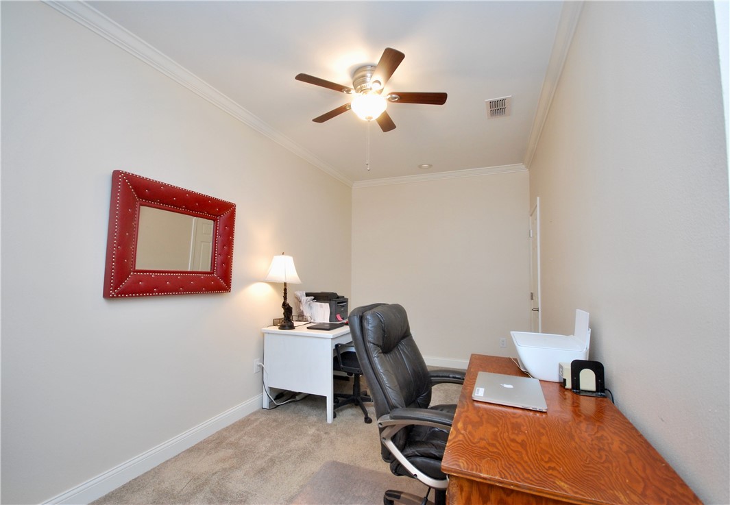 102 Smith Cove Rockport TX 78382