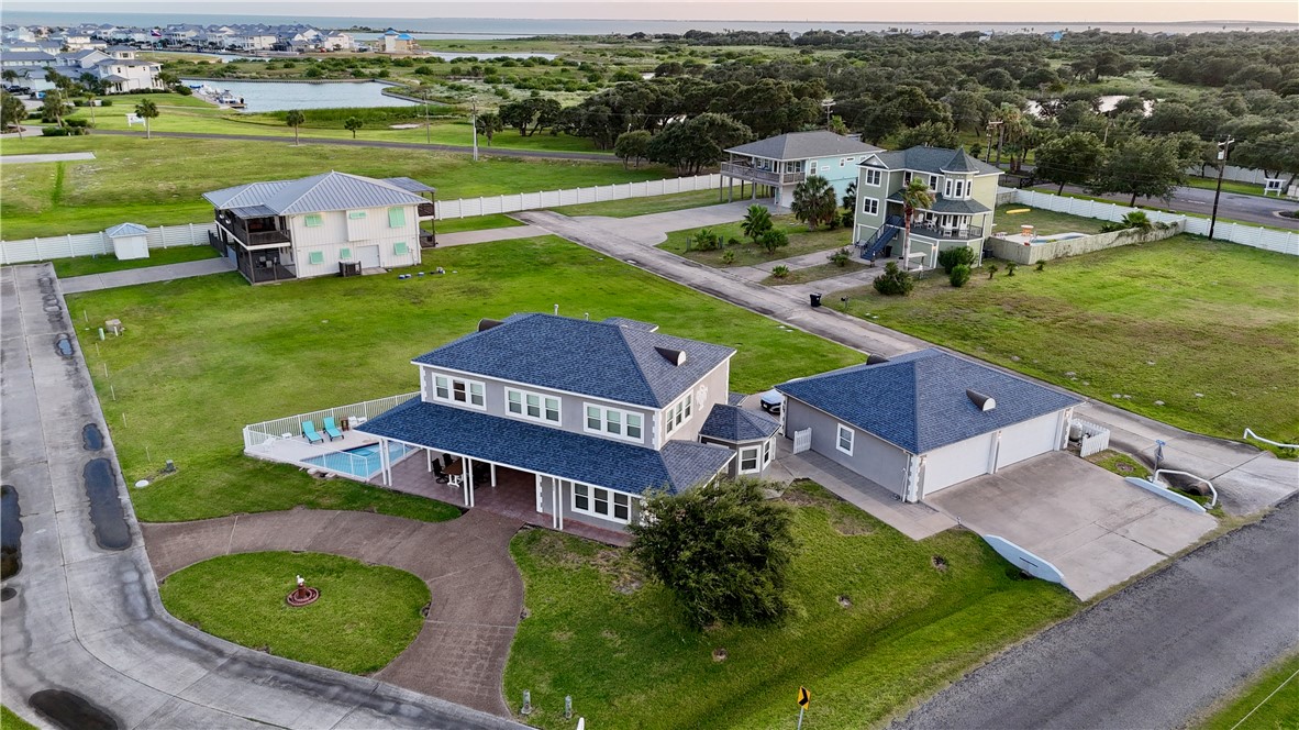 102 Smith Cove Rockport TX 78382
