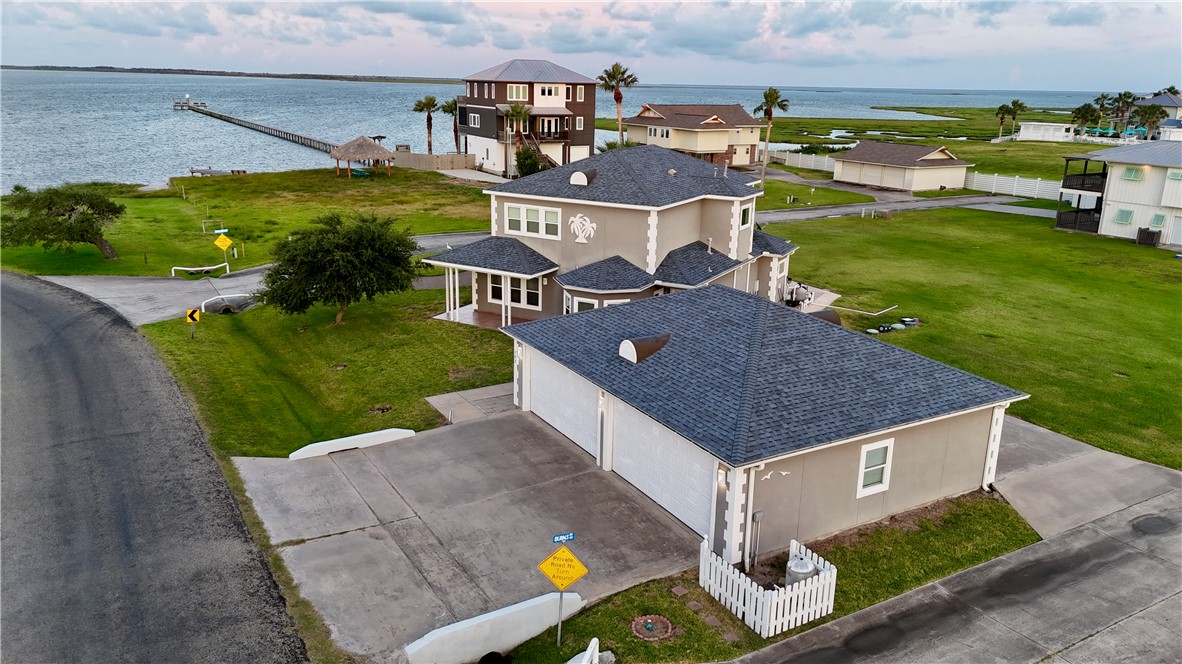 102 Smith Cove Rockport TX 78382