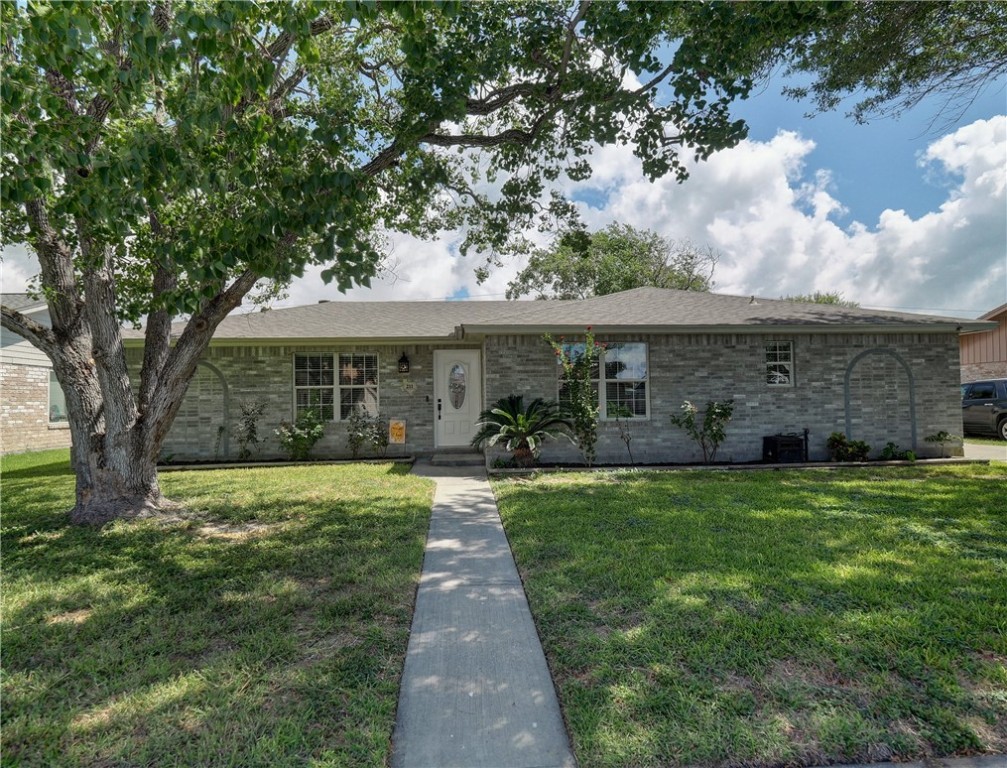211 Poesta Drive Portland TX 78374