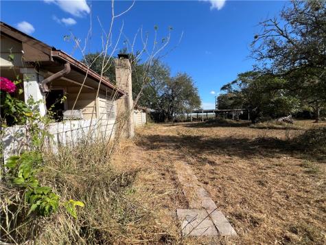 113 4th Street Mathis TX 78368