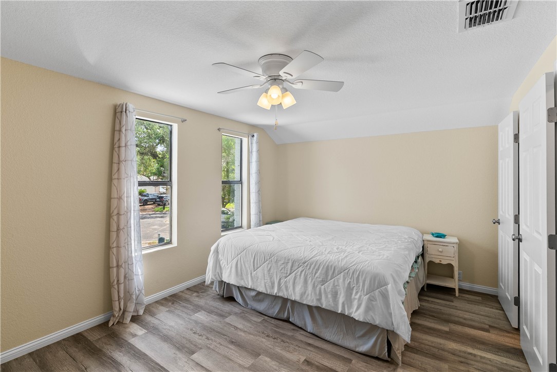 2321 Harbor Drive Rockport TX 78382
