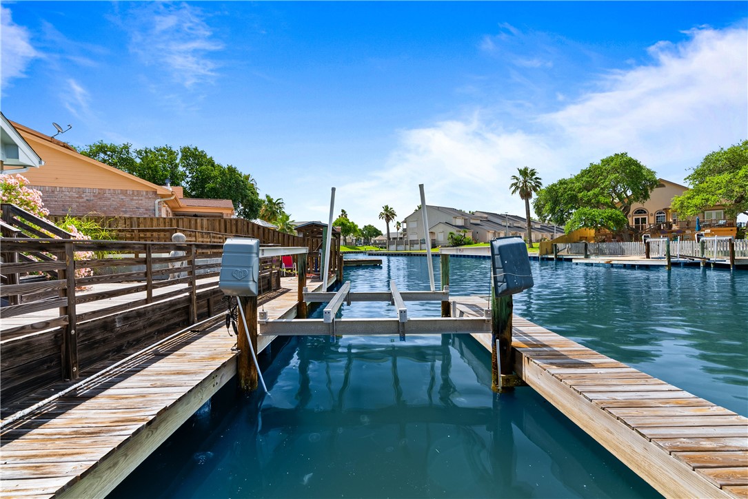 2321 Harbor Drive Rockport TX 78382