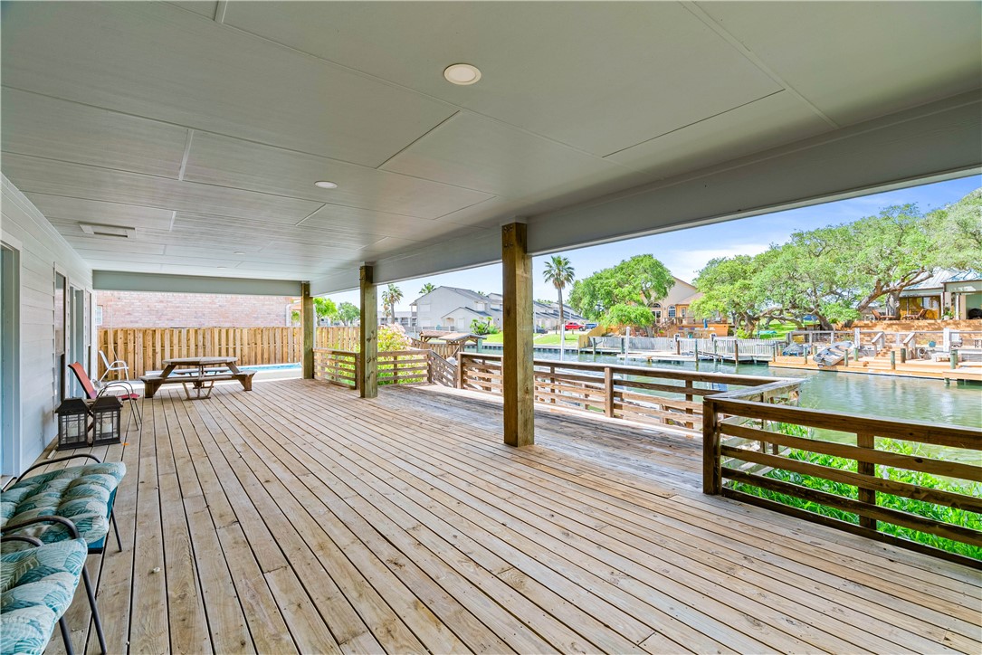 2321 Harbor Drive Rockport TX 78382