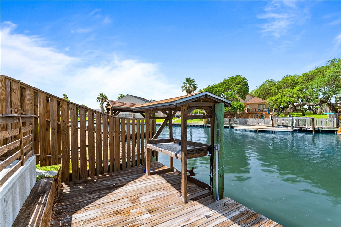 2321 Harbor Drive Rockport TX 78382