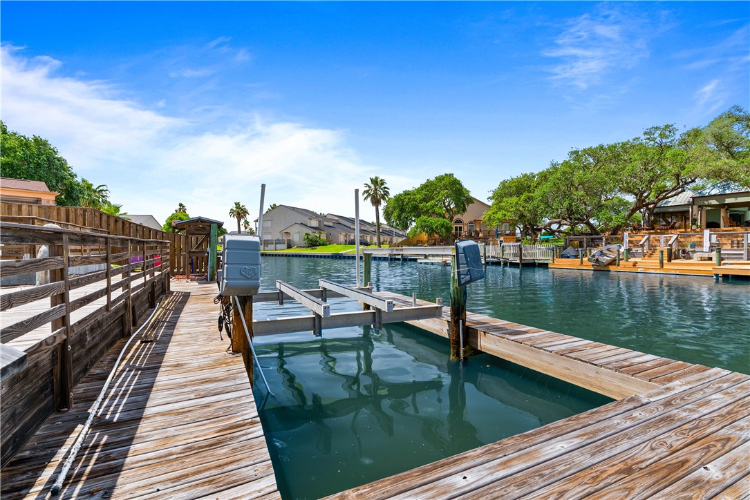 2321 Harbor Drive Rockport TX 78382