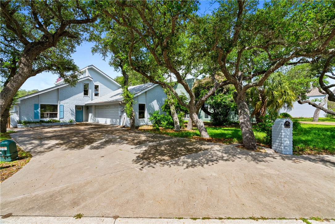 2321 Harbor Drive Rockport TX 78382