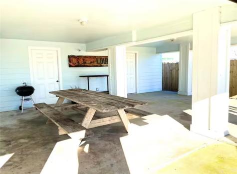 811 S Austin Street Rockport TX 78382
