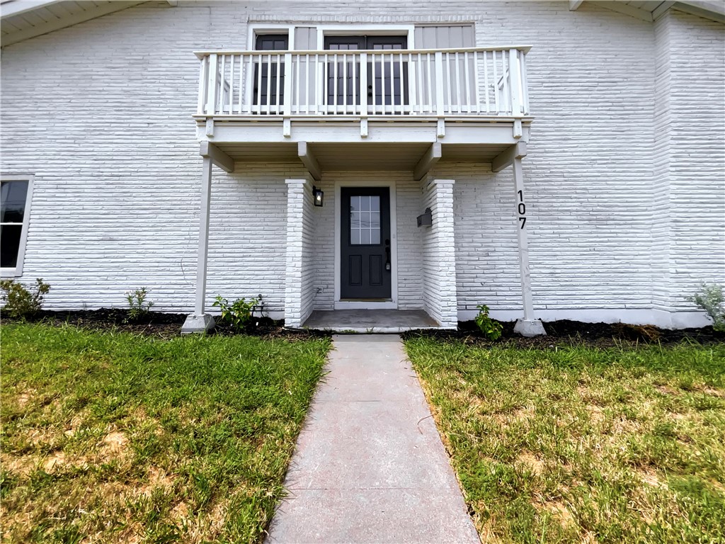 107 Shore Drive Portland TX 78374