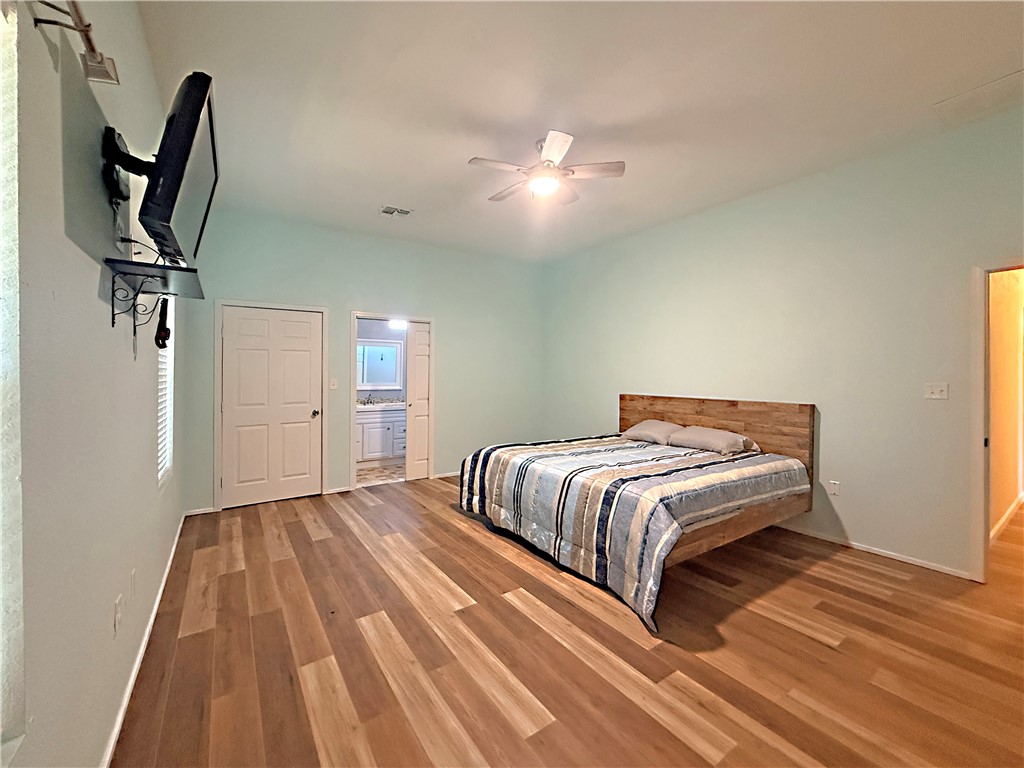 129 S Verne Street Rockport TX 78382