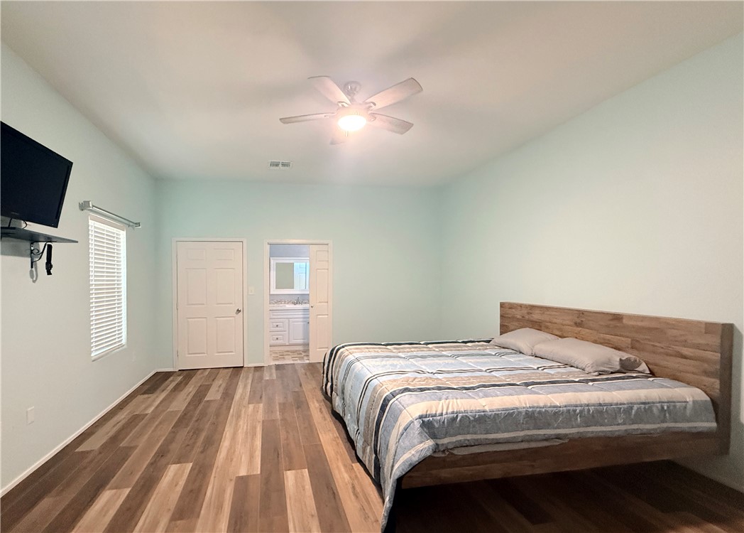 129 S Verne Street Rockport TX 78382