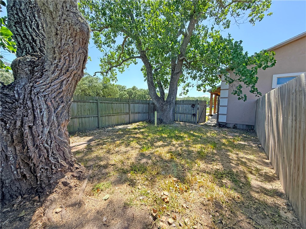 129 S Verne Street Rockport TX 78382