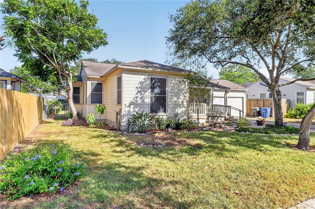 726 Harrison Street Corpus Christi TX 78404