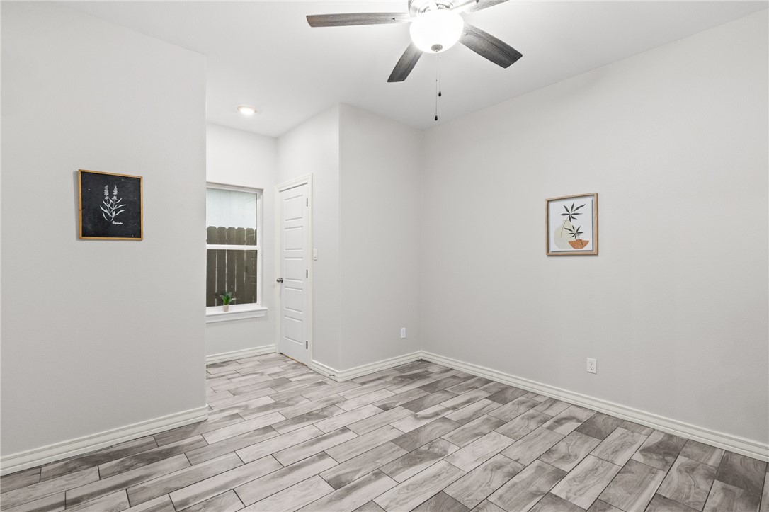 2434 Manuel Lane Corpus Christi TX 78414